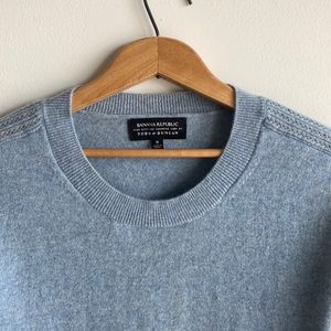 Light blue Banana Republic Todd & Duncan cashmere sweater
